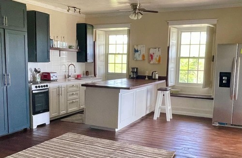 Gibbs Bay Apartment | Restored 2 Bedroom apartment in historic stone house