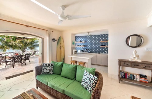 Hastings Apartment | Lower Camelot 1 Bedroom on the Beach