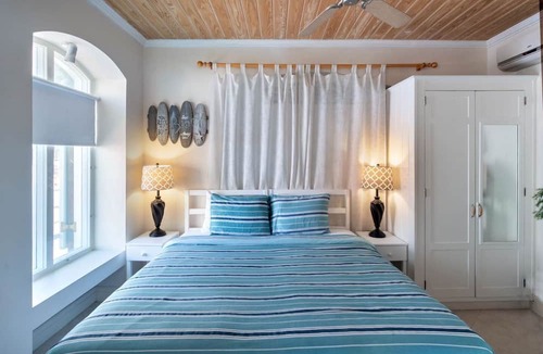 Hastings Apartment | Lower Camelot 1 Bedroom on the Beach