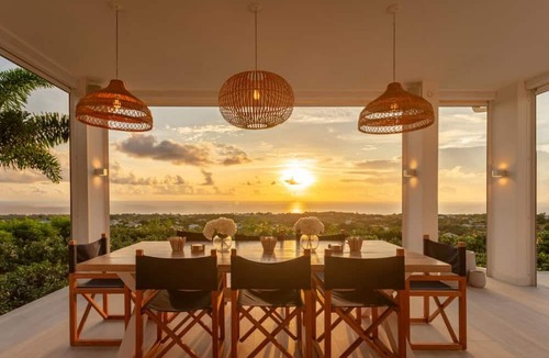 Deanes Villa | Cool Breeze by Blue Sky Luxury