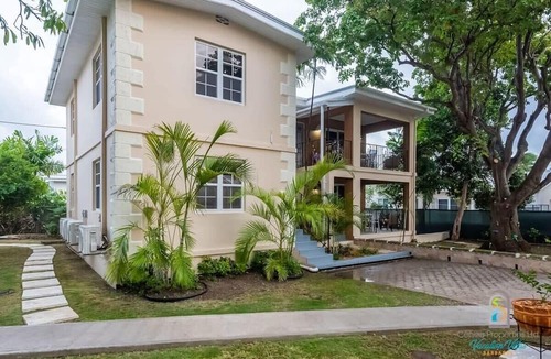 Dover Apartment | Private Porch Near Dover Beach and St. Lawrence