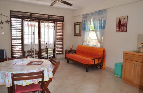 Silver Sands Apartment | Sea-view Apartment - A unique Ocean view fully equipped apartment!