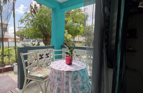 Welches Apartment | Cozy 2-bedroom apartment on Barbados South Coast, near the beach and attractions