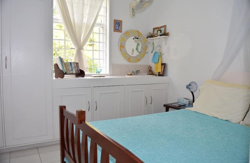 Bishop Court Hill Apartment | Eco-friendly Hummingbird Apartment