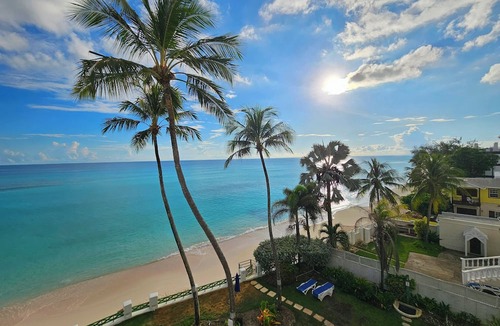 Worthing Condo | Beachfront Penthouse #7 Leith Court