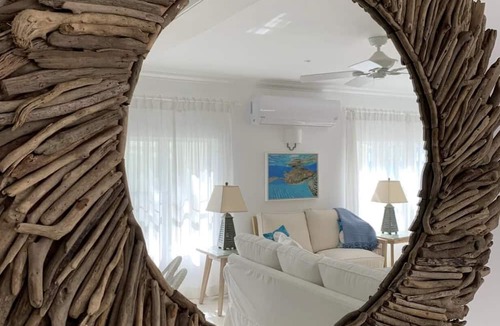 Dover Apartment | Beautiful Beachfront Apartment: Turtles Nest B