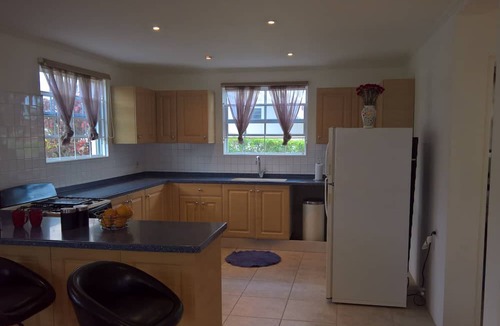 Mangrove House | 3 bedroom home from home, in Mangrove St Philip