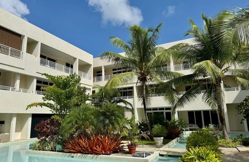 Saint Lawrence Condo | This gated community offer a Tranquil 1-bedroom condo with pool & 5 min to beach