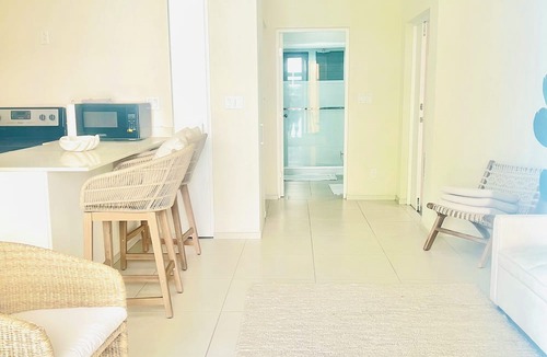 Saint Lawrence Condo | This gated community offer a Tranquil 1-bedroom condo with pool & 5 min to beach
