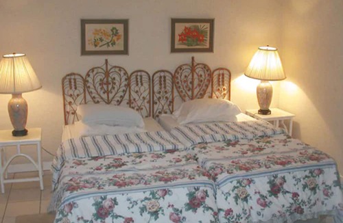 Spring Garden Apartment | Paradise Villas