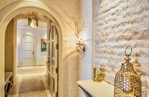 Old Trees Bay Villa | Firefly at Old Trees by Young Estates