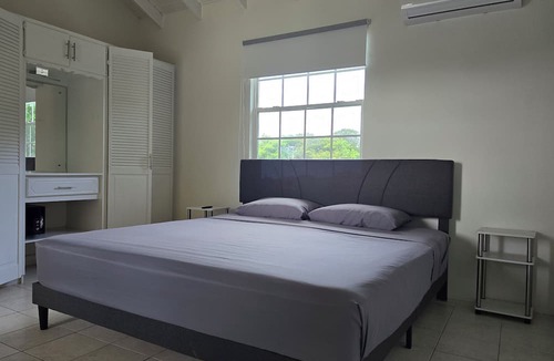 Lead Vale Apartment | Cassywins Short Term Rentals Apt #6