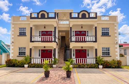 Enterprise House | LD Coastal Apartment #1 - 2BR near to Miami Beach & tourist attraction Oistins.