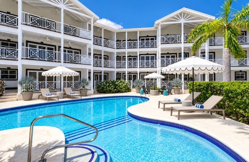 Weston Condo | Sandbox Villa Stylish 2-bedroom on West Coast in St. James - steps to beach
