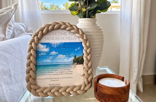 Weston Condo | Sandbox Villa Stylish 2-bedroom on West Coast in St. James - steps to beach