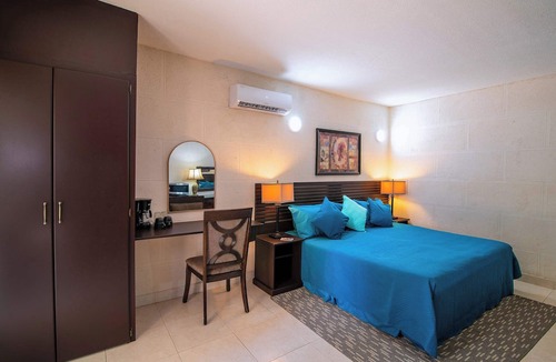 St. Lawrence Gap Condo | Cozy Room with Pool Access, and Modern Amenities