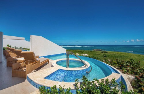 Whitehaven Villa | East Resort