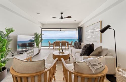 Brighton Apartment | Contemporary Beachfront Condo - Allure 403