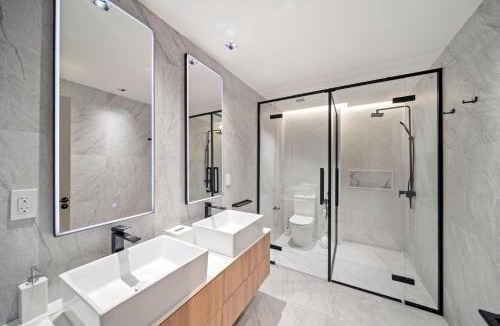 Brighton Apartment | Chic Beachfront Condo - Allure 503