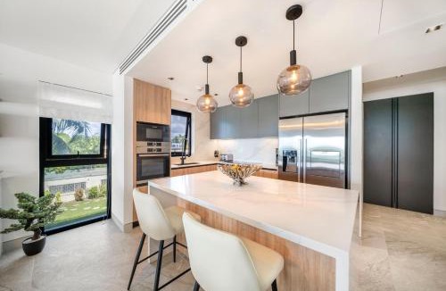 Brighton Apartment | Your Perfect Beachfront Escape - Allure 205