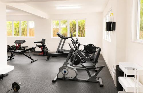 Maxwell Apartment | Maxwell Beach Escape 5- Beach & Resort Access