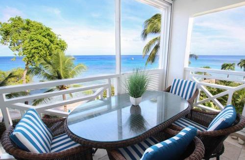 Old Trees Bay Apartment | Stunning Beachfront Condo on Paynes Bay