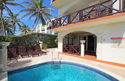 Green Garden Apartment | Oceanfront 1-bed Apt with Pool near Surfing - Rosalie 2