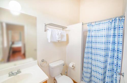 Welches House | 2-Story Townhome with Private Pool, Ideal for Group!