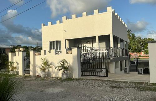 West Coast Apartment | Alonza Ville Ground Floor Suite