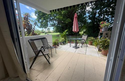 Rockley House | Renovated Studio, Big Patio & Pool ,Rockley