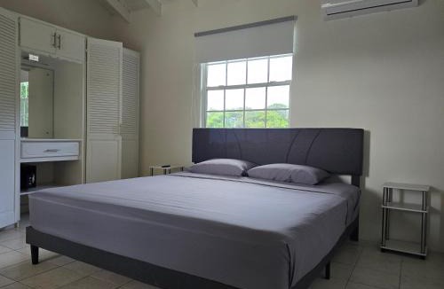 Piligrim Road Apartment | Cassywins Short Term Rentals Apt 6