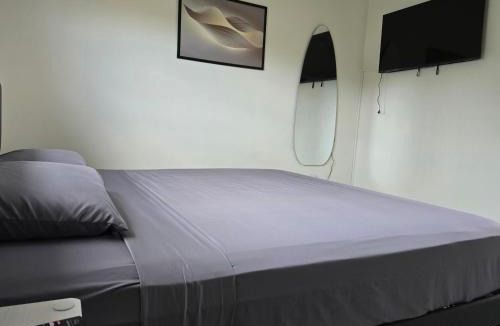 Piligrim Road Apartment | Cassywins Short Term Rentals Apt 6