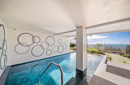 Brighton Apartment | Exceptional Beachfront Condo - Allure 101