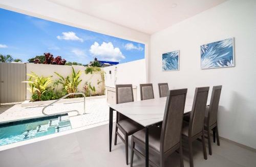 Lower Carlton House | Elegant 3BR Pool Villa Beach 5min Holetown