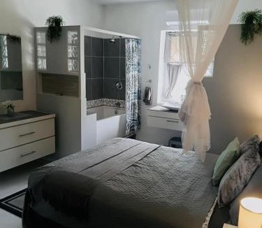 Bridgetown House | Unique Bungalow