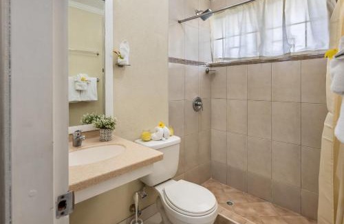 Blue Waters Hotel | Adulo Apartments