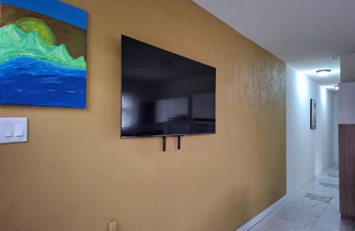 West Coast Apartment | Spacious Central Countryside Apartment Saint George Barbados