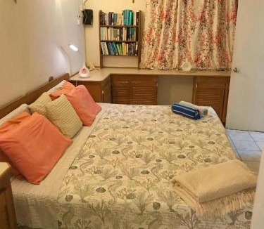Sunset Crest Apartment | Golden Gem Cosy Apartment with pool & garden view