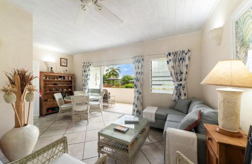 Sunset Crest Apartment | Golden View No 122