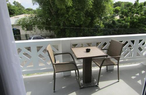 Lazaretto Apartment | 201 Batts Rock Beach Condos