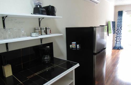 Lazaretto Apartment | 201 Batts Rock Beach Condos