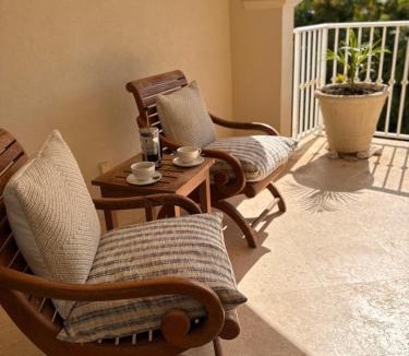 Westmoreland Apartment | Royal Apartments 1 bedroom apartment sea views