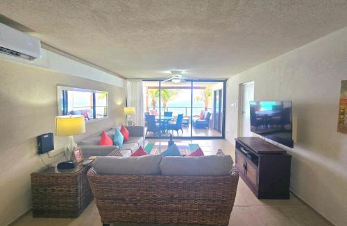 St. Lawrence Gap Apartment | 5 St Lawrence Beach Condo