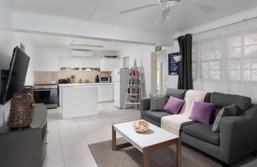 Little Battaleys Villa | Purple Rain - Direct Beach Access, Ocean views, 2 Bedroom, 2 Bathroom, Mullins Beach Front Bliss