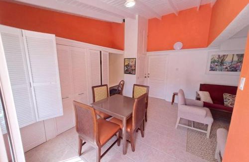 Inch Marlowe Apartment | Oceanfront Apartment in Oistins, Sufer's Point!