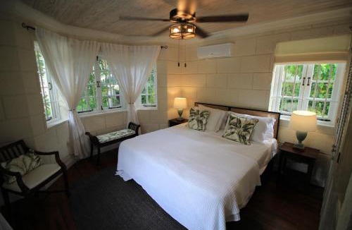 Lascelles Villa | Gully Point