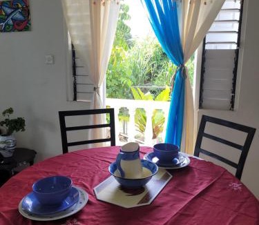 The Garden Apartment | 1 bedroom West Coast Apartment