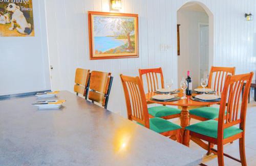 Inch Marlowe House | Endless Summer Beach House 3BR