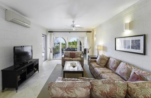 Westmoreland Apartment | Royal Apartment 323 by BSL Rentals