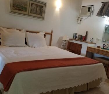 Sunset Crest Apartment | 212 Goldenview